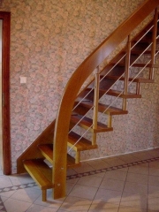 || escaliers_horvat_M64 ||